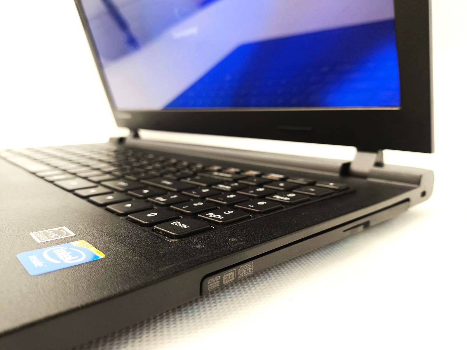 Laptop Lenovo IdeaPad 100 Intel Celeron N3060 4GB 128GB SSD 15,6" HD Windows 11 - obrazek 4