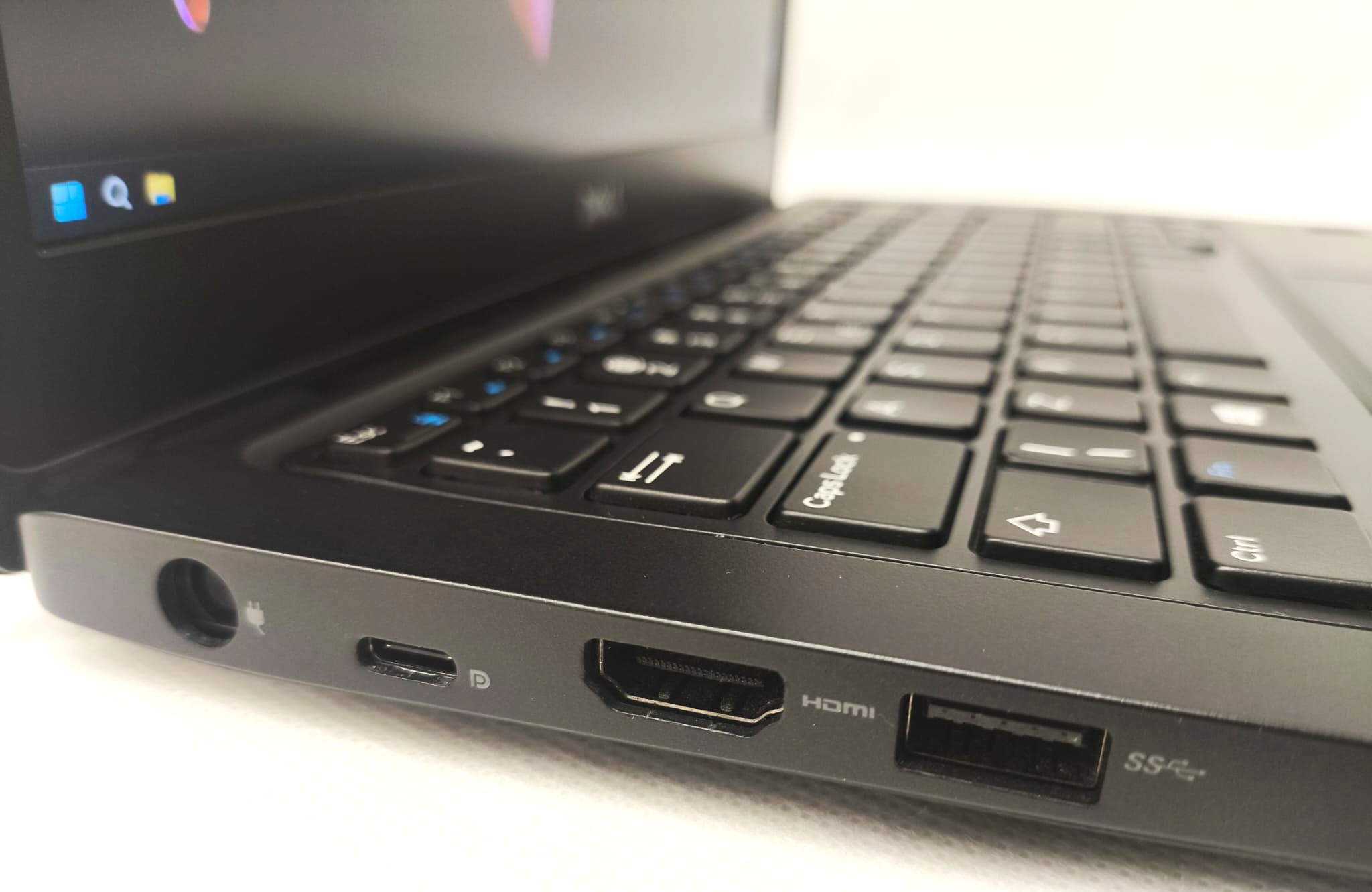 Laptop DELL Latitude 5280 Core i5-7300u 16GB 128GB SSD 12,5" FHD 4G/LTE podśw. klaw. Windows 11 - obrazek 4