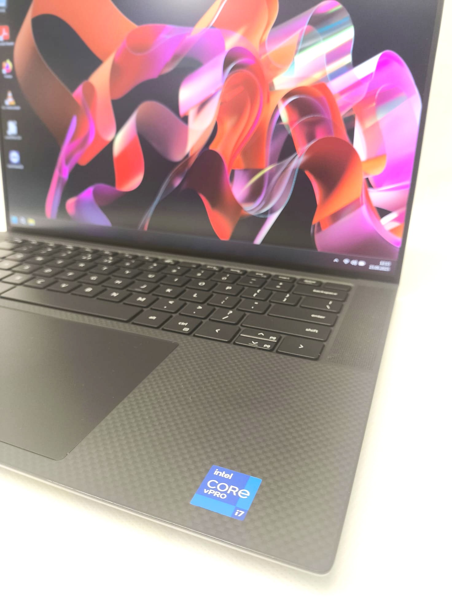 Laptop DELL Precision 5560 Core i7-11850H 32GB 512GB SSD 15,6" FHD+ QUADRO T1200 4GB Windows 11 - obrazek 8