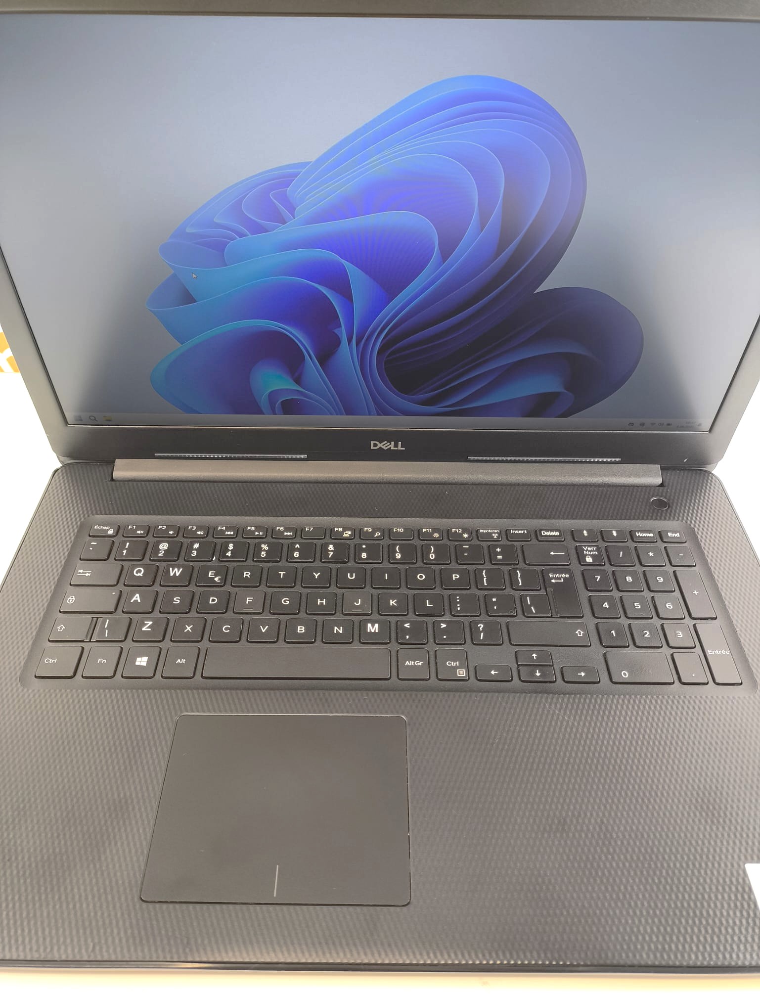 Laptop DELL Inspiron 3793 Core i5-1035G1 16GB 512GB 17,3" FHD Windows 11 - obrazek 6