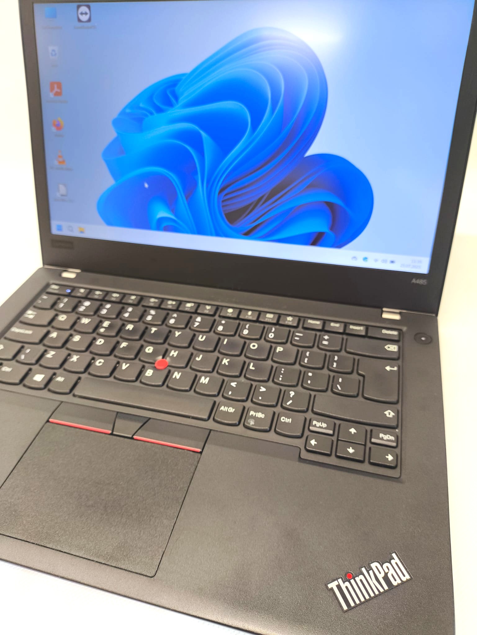 Lenovo ThinkPad A485 AMD Ryzen PRO 5 2500u 16GB 256GB 14" FHD Windows 11 - obrazek 3