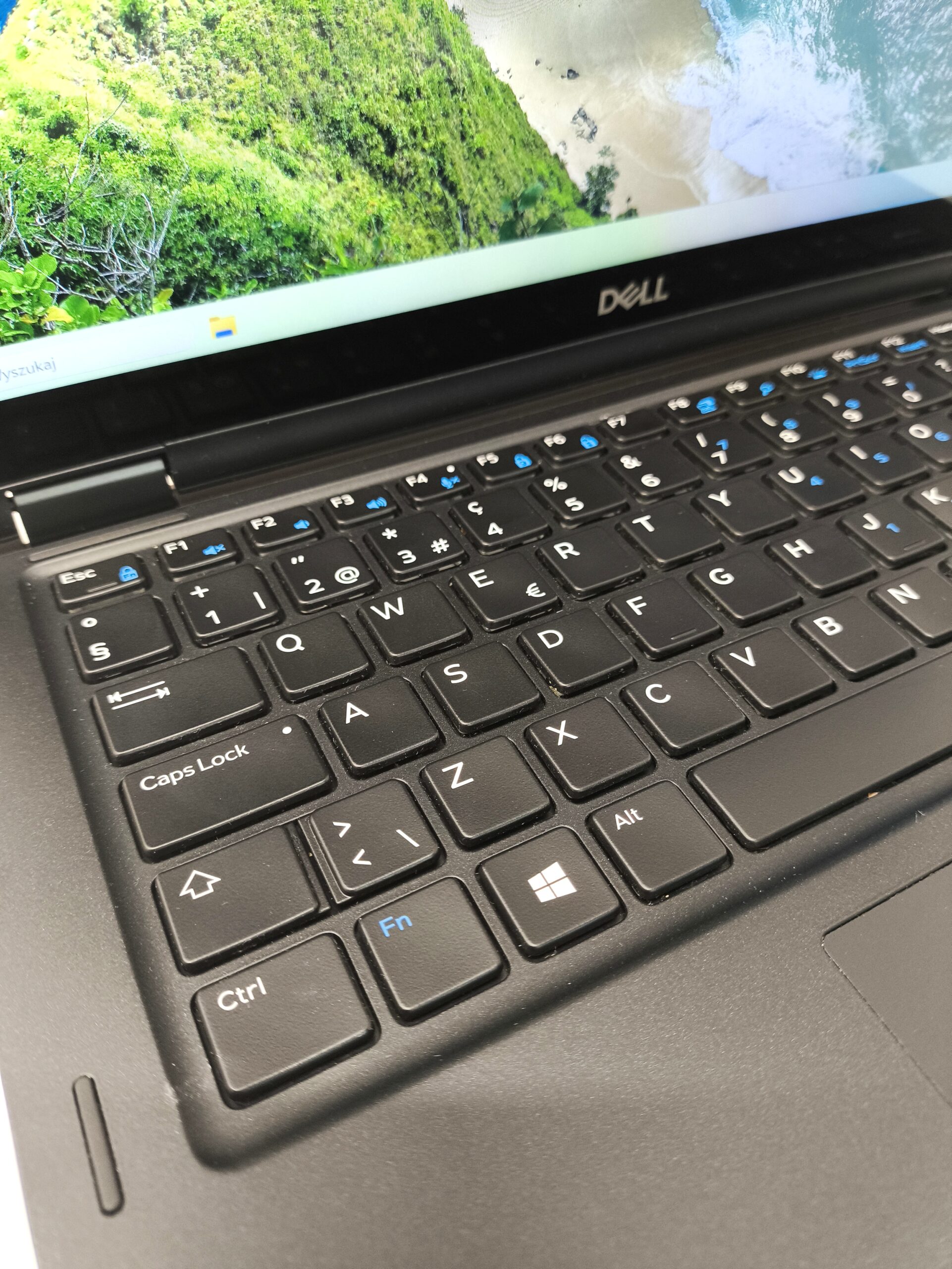 Laptop DELL Latitude 7390 Core i5-8350u 8GB 256GB SSD 13,3" FHD Windows 11 - obrazek 5