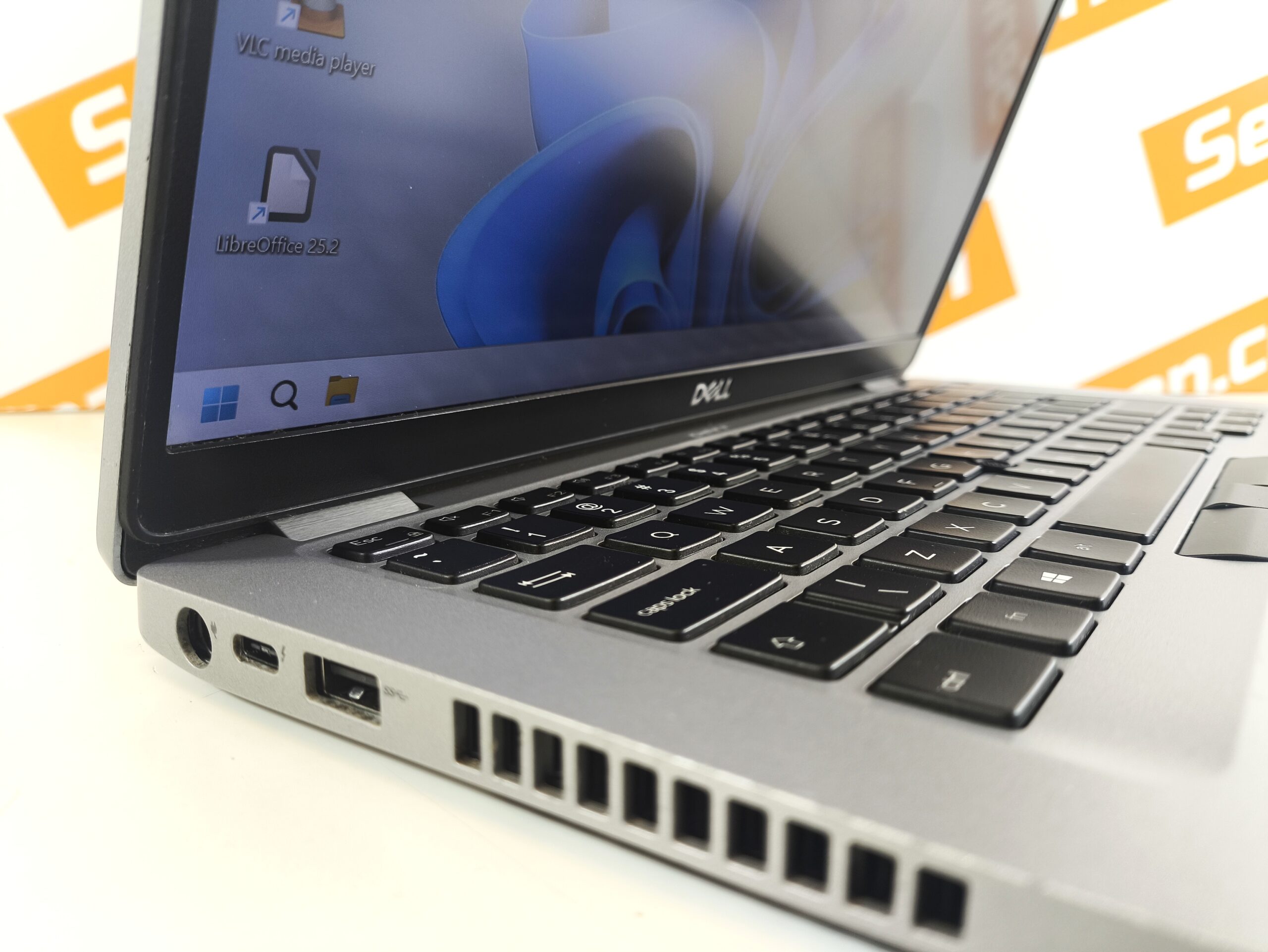 Laptop DELL Latitude 5410 Core i5-10310u 16GB 256GB SSD 14" FHD Windows 11 - obrazek 4